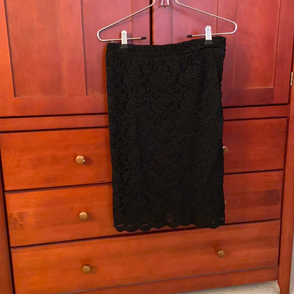 Black lacy cocktail skirt